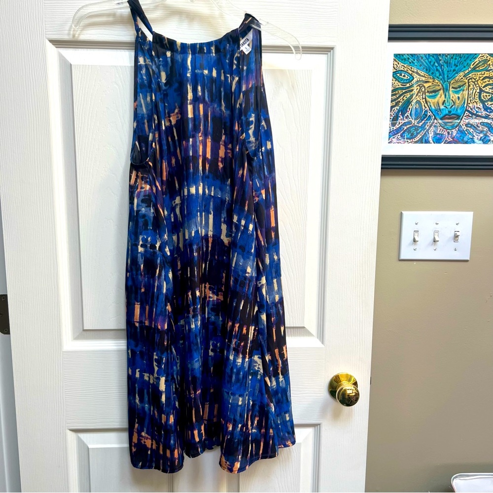 BB Dakota size small silky tie back dress